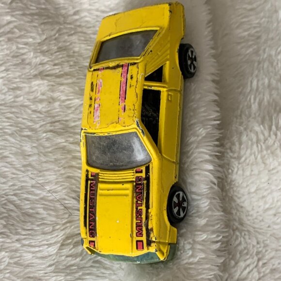 Vintage Uniborn Ford Mustang Yellow Die Cast Toy Car Vehicle Hong Kong - Picture 4 of 8